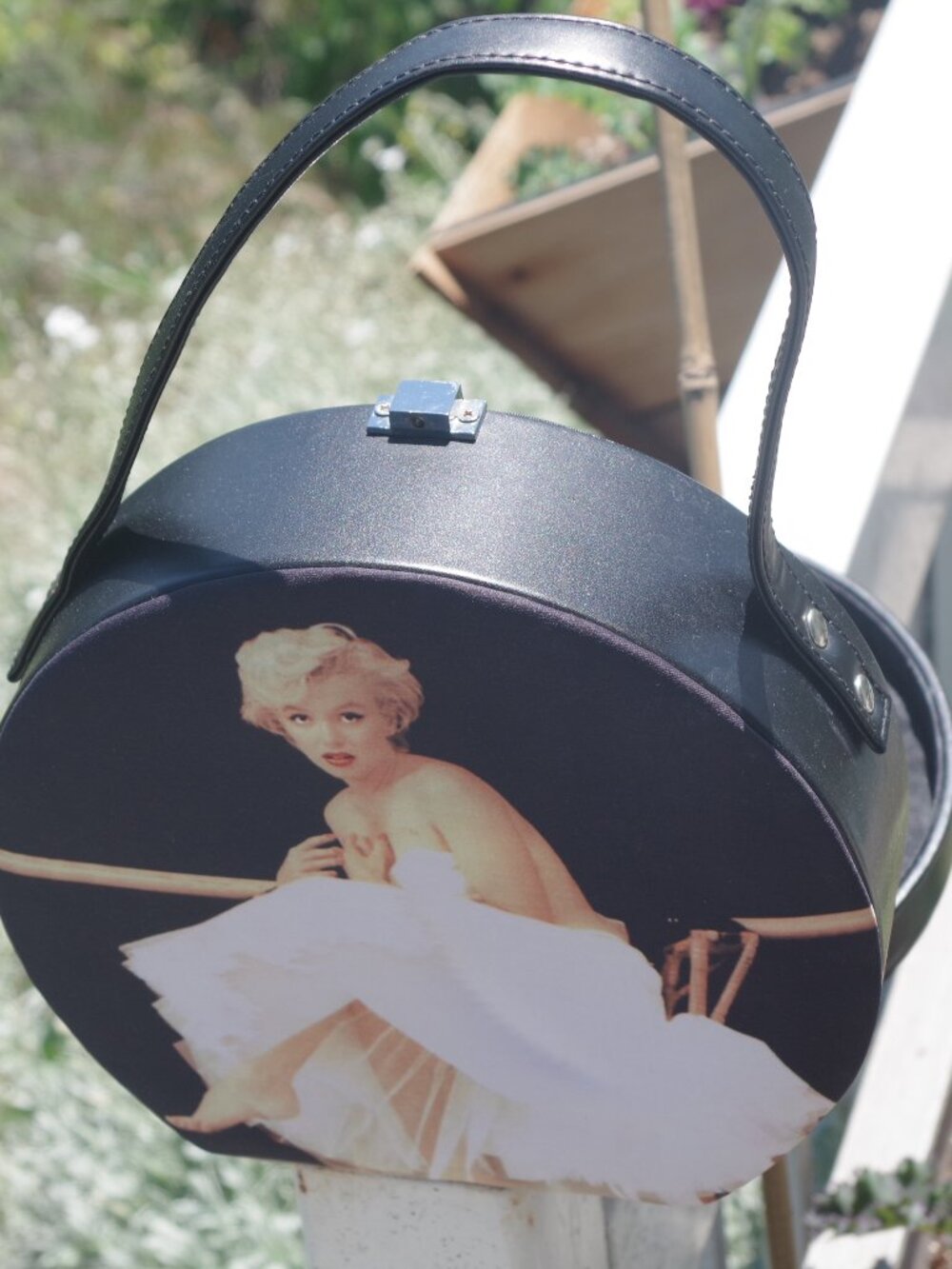 MariLyn Monroe Pin Up Girl Purse Hand Bag
